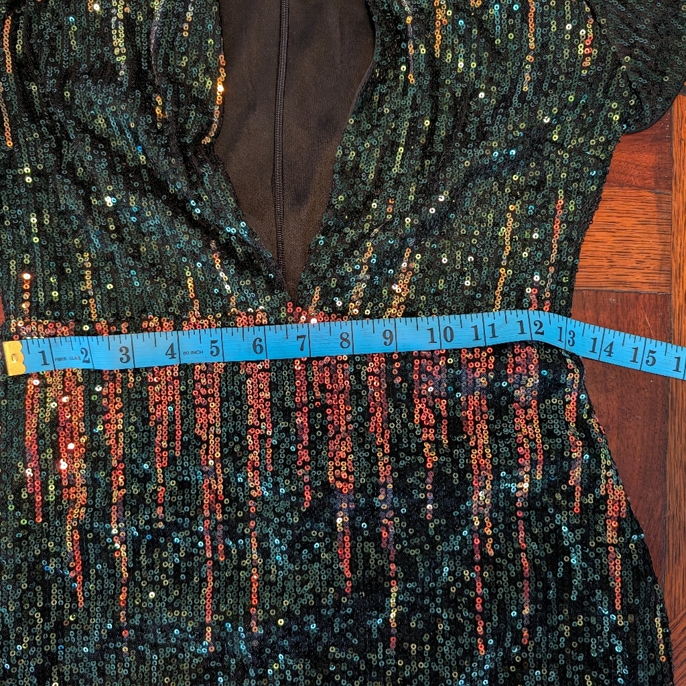 Venus Low Plunge Sequin Mini Dress - Size 4 - Picture 12 of 13